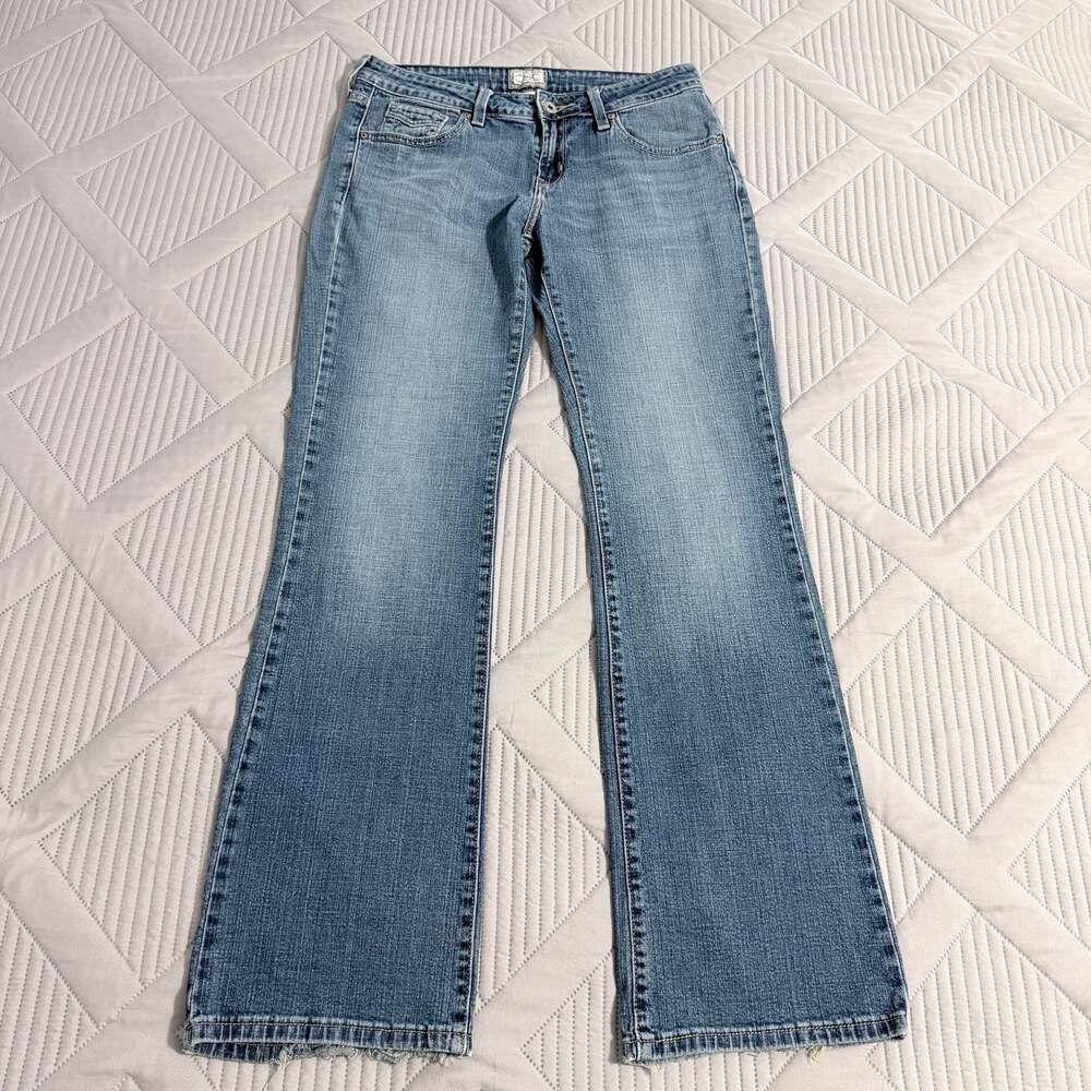 Levi's Low Boot Cut Womens Denim Jeans Size 6 Medium Wash